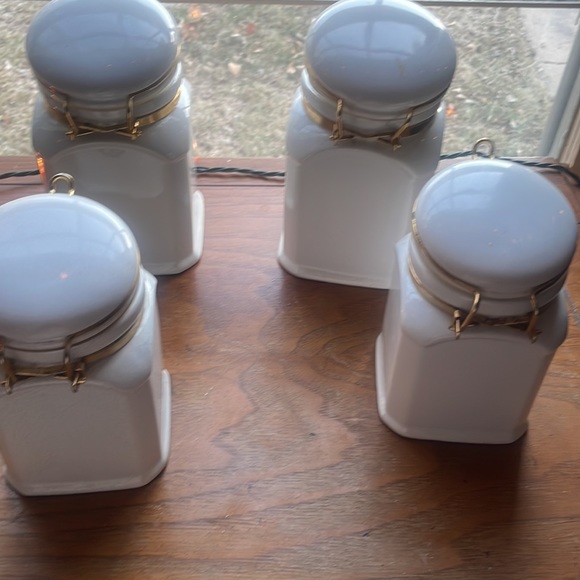 White/Gold Canister Kitchen Counter Storage Containers - 4 - Picture 4 of 4